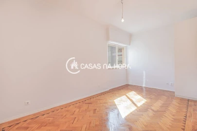 Apartamento T3 para Venda em Santa Iria de Azoia, São João da Talha e Bobadela