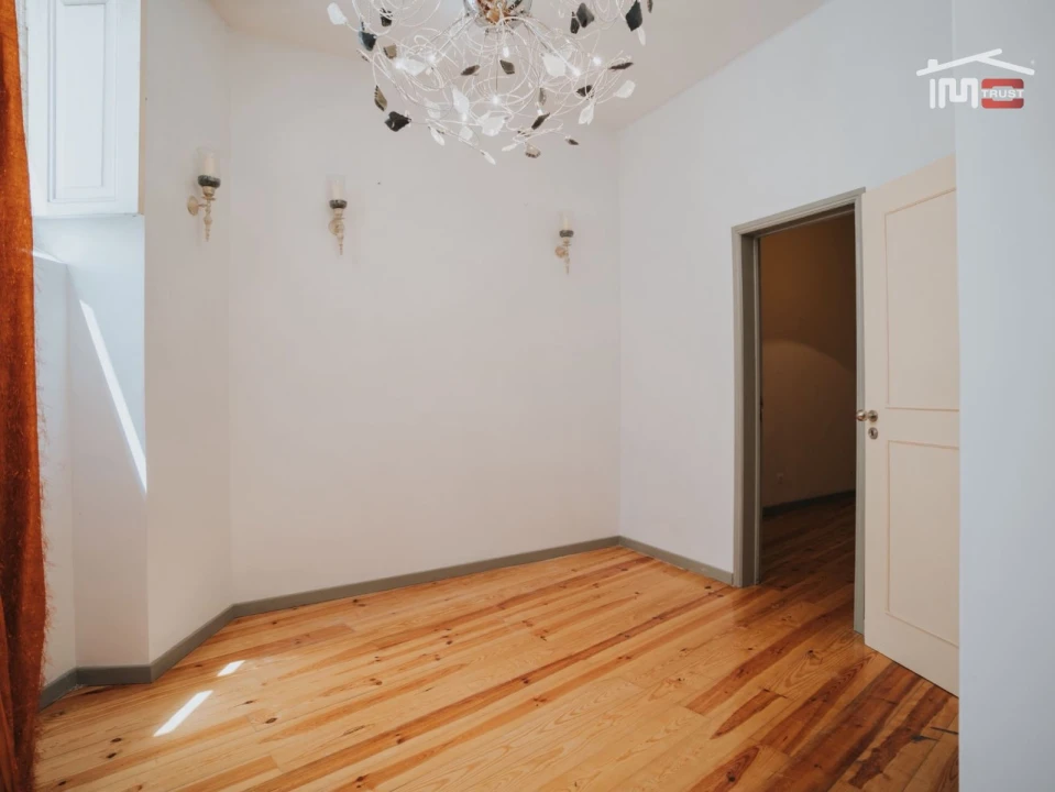 Apartamento T2 para Venda em Arroios Foto 2