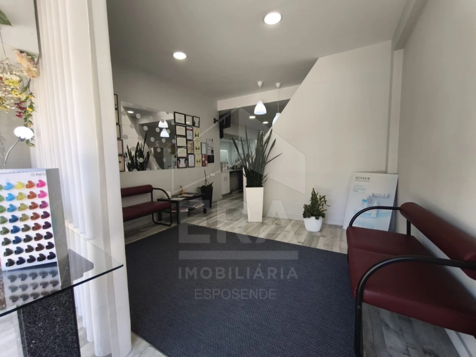 Loja para Cedência de Quotas em Barcelos, V.Boa, V.Frescainha Foto 3