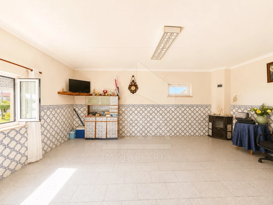 Moradia T5 para Venda em Vila Cova e Feitos Foto 7