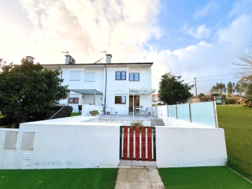 Quinta T3 para Venda em Santa Marta de Portuzelo