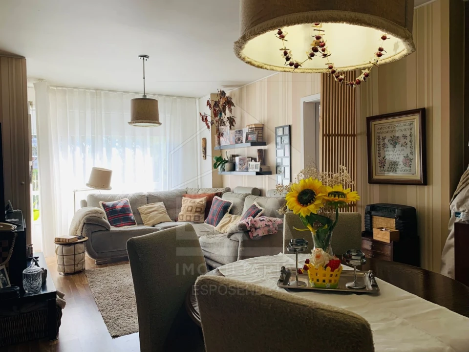 Apartamento T2 para Venda em Ramalde Foto 4