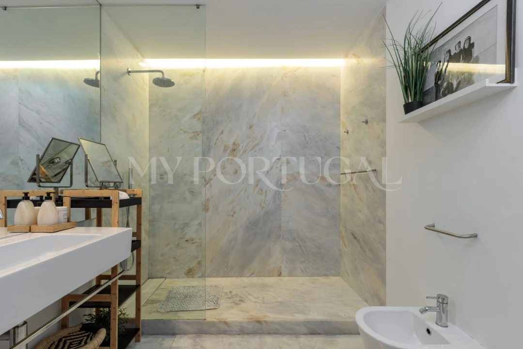 Apartamento T2 para Venda em Misericórdia Foto 10