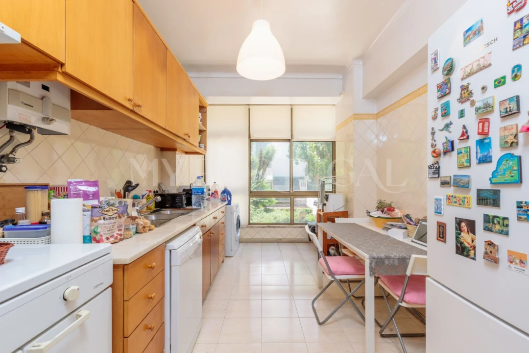Apartamento T2 para Venda em Carnaxide e Queijas Foto 8