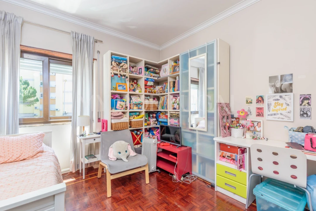 Apartamento T2 para Venda em Carnaxide e Queijas Foto 11