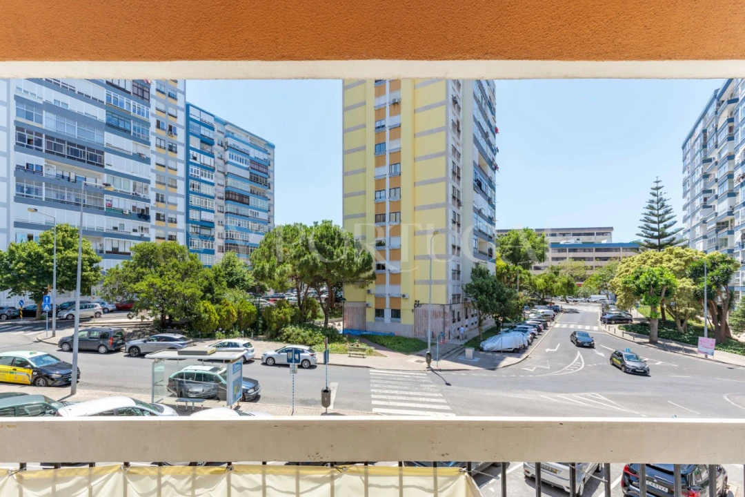 Apartamento T2 para Venda em Carnaxide e Queijas Foto 21