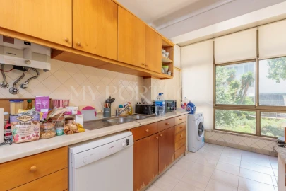 Apartamento T2 para Venda em Carnaxide e Queijas