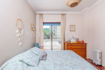 Apartamento T2 para Venda em Carnaxide e Queijas