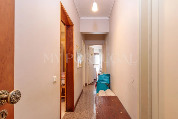 Apartamento T2 para Venda em Carnaxide e Queijas Foto 7