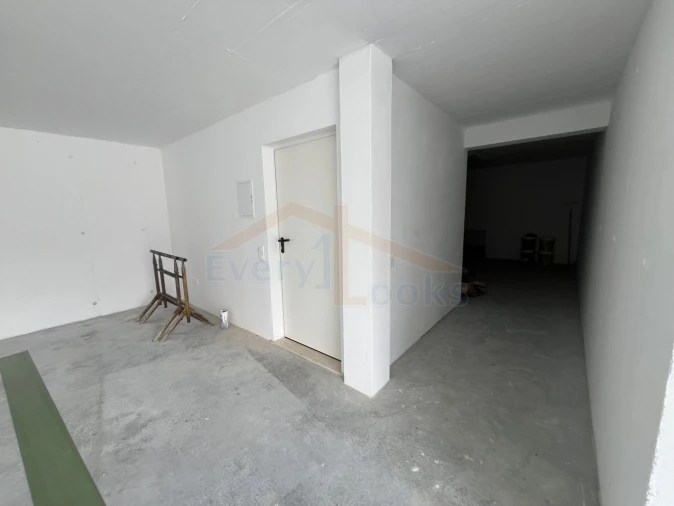 Moradia T4 para Venda em Santa Maria, São Pedro e Sobral da Lagoa Foto 7