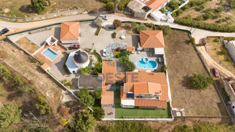 Moradia T7 para Venda em Roliça