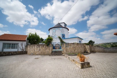 Moradia T7 para Venda em Roliça
