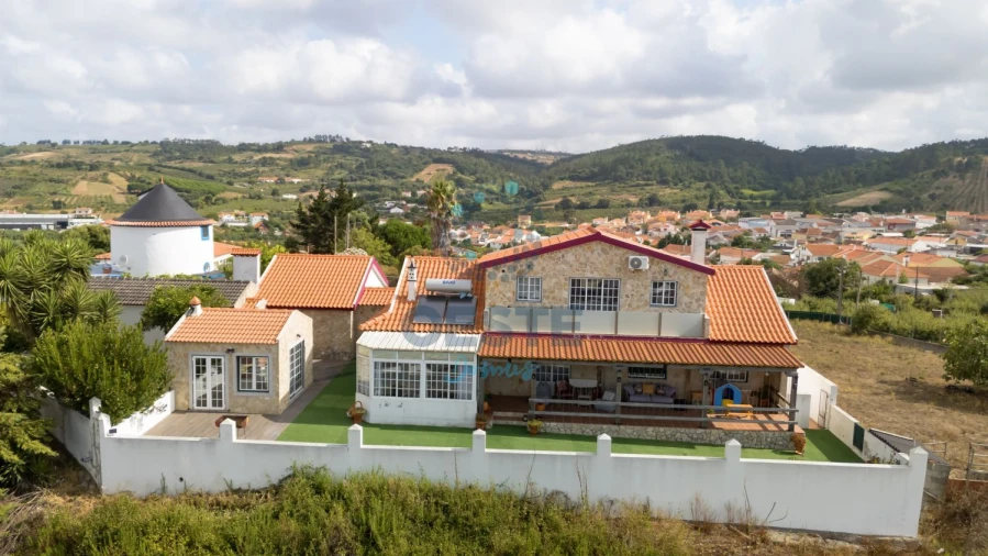 Moradia T7 para Venda em Roliça Foto 46