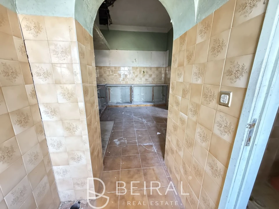 Apartamento T1 para Venda em Campolide Foto 8