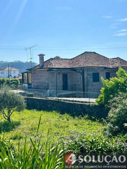 Moradia T3 para Venda em Monte Córdova