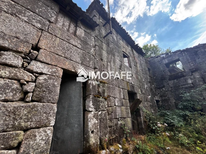 Moradia T2 para Venda em Travassos Foto 24