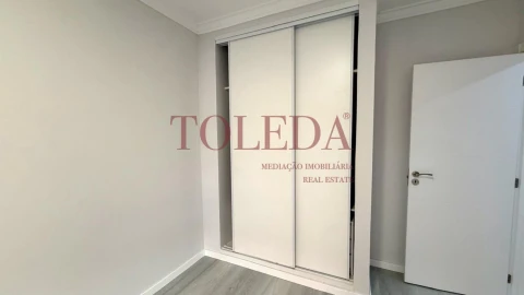Apartamento T2 para Venda em Corroios