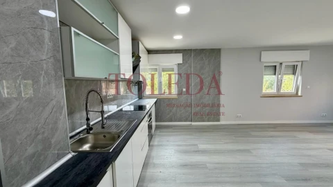 Apartamento T2 para Venda em Corroios