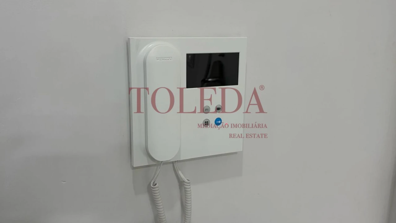 Apartamento T2 para Venda em Corroios Foto 20