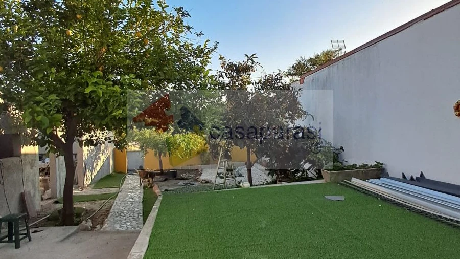 Moradia T3 para Venda em Longomel