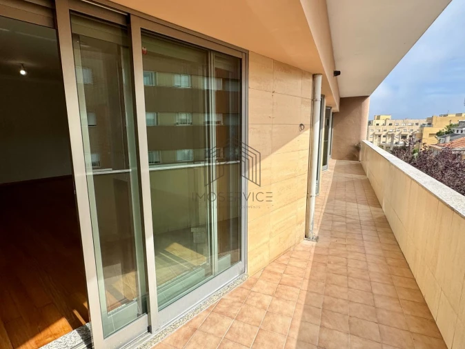 Apartamento T2 para Venda em Canidelo Foto 16