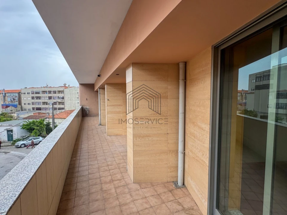 Apartamento T2 para Venda em Canidelo Foto 3