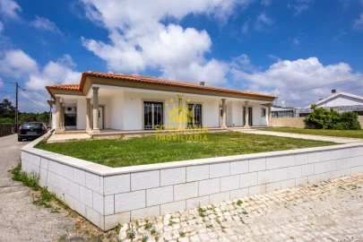 Moradia T3 para Venda em Pataias e Martingança