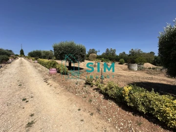 Terreno para Venda em Azambujeira e Malaqueijo