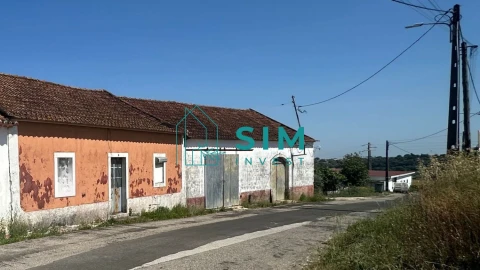Moradia T2 para Venda em Azambujeira e Malaqueijo