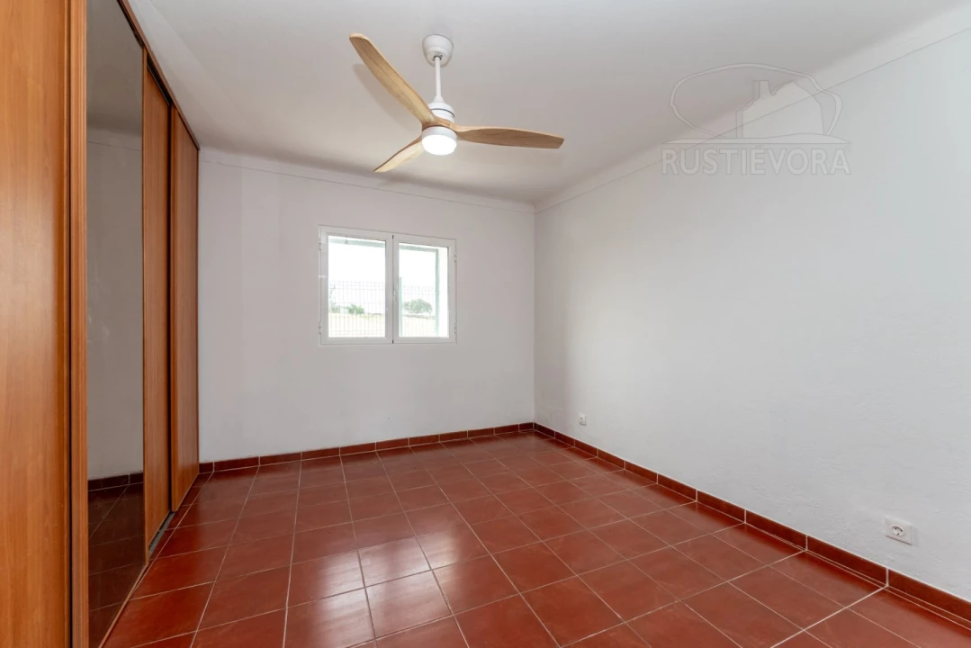 Quinta T4 para Venda em São Miguel de Machede Foto 48