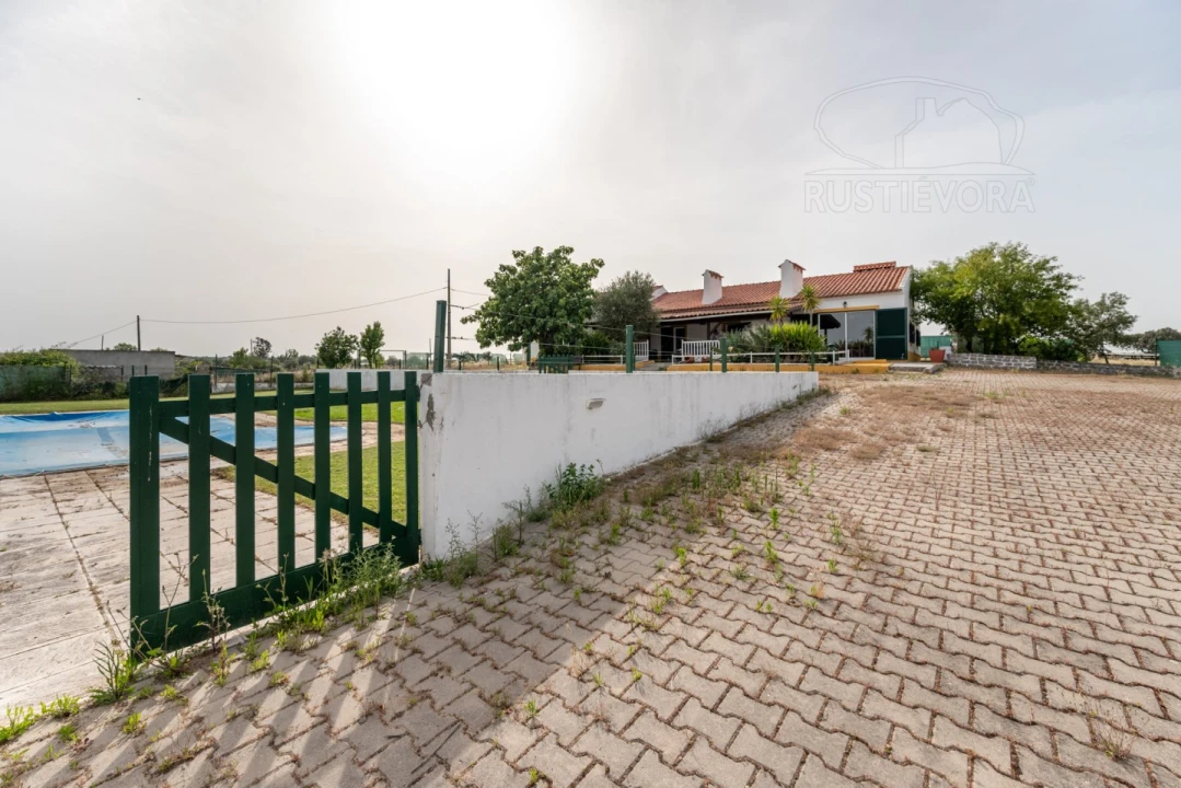 Quinta T4 para Venda em São Miguel de Machede Foto 61