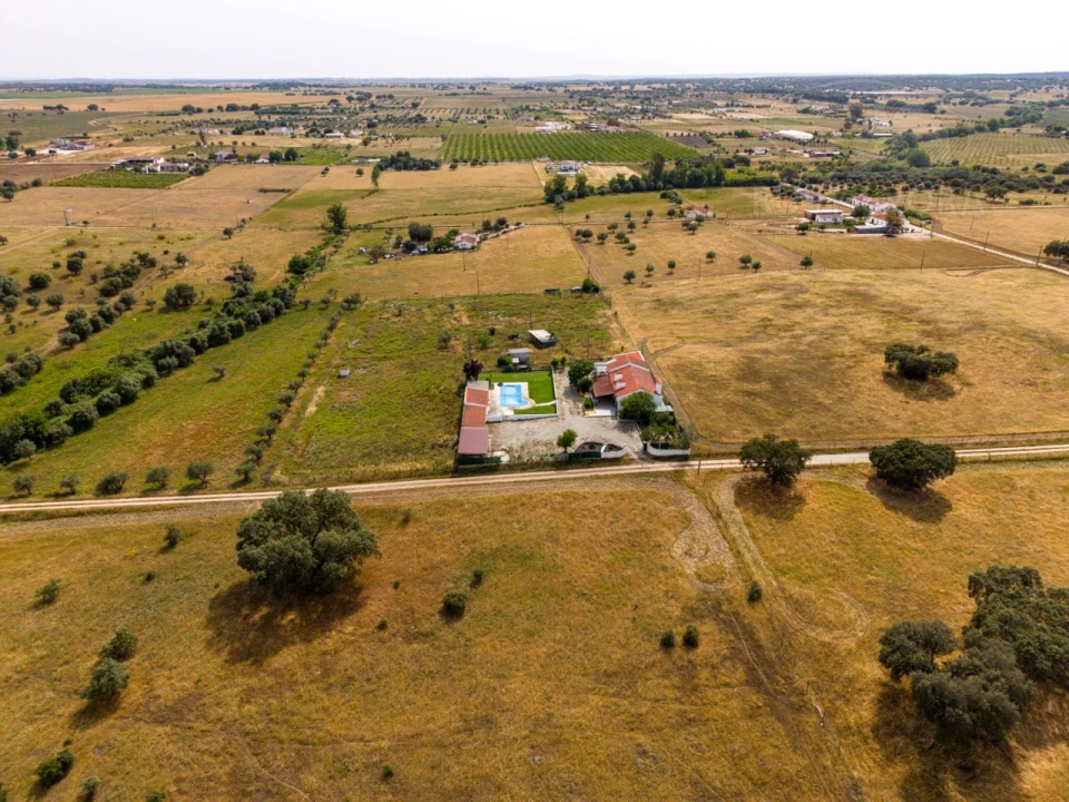 Quinta T4 para Venda em São Miguel de Machede Foto 69