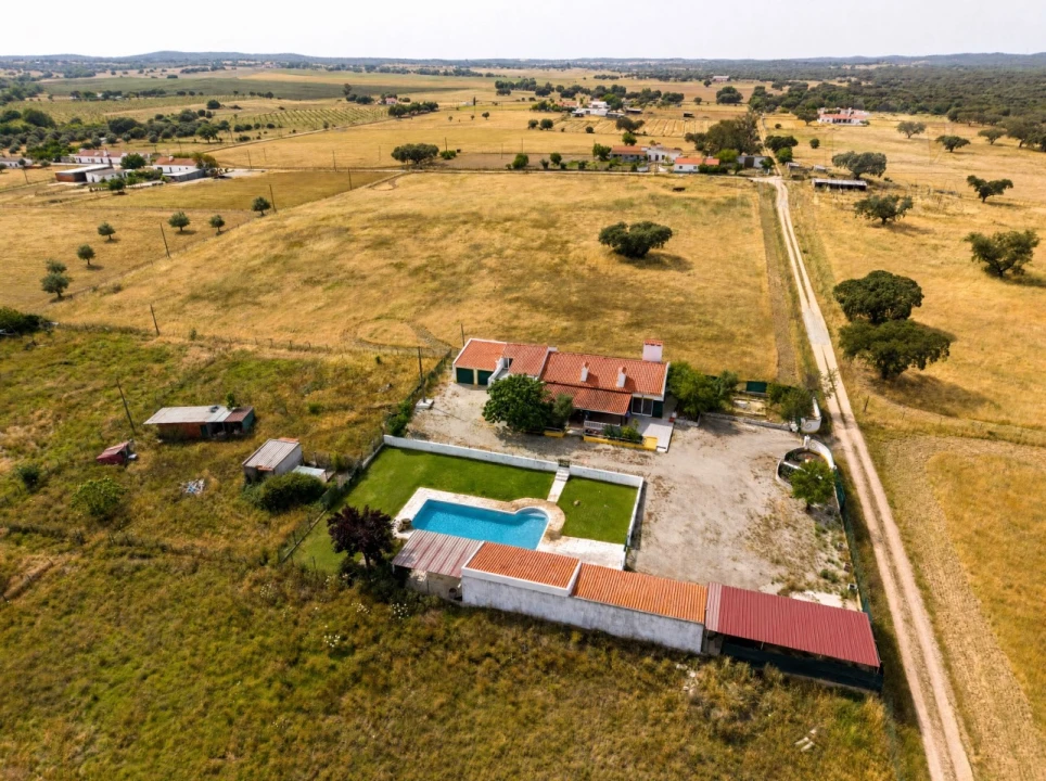 Quinta T4 para Venda em São Miguel de Machede Foto 70