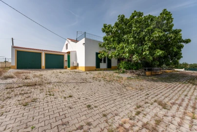 Quinta T4 para Venda em São Miguel de Machede