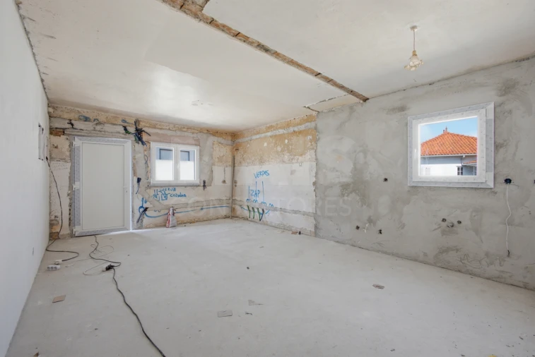 Apartamento T4 para Venda em São Martinho do Porto Foto 8