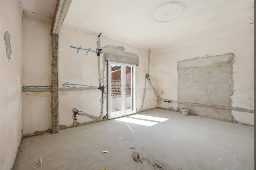 Apartamento T4 para Venda em São Martinho do Porto Foto 12