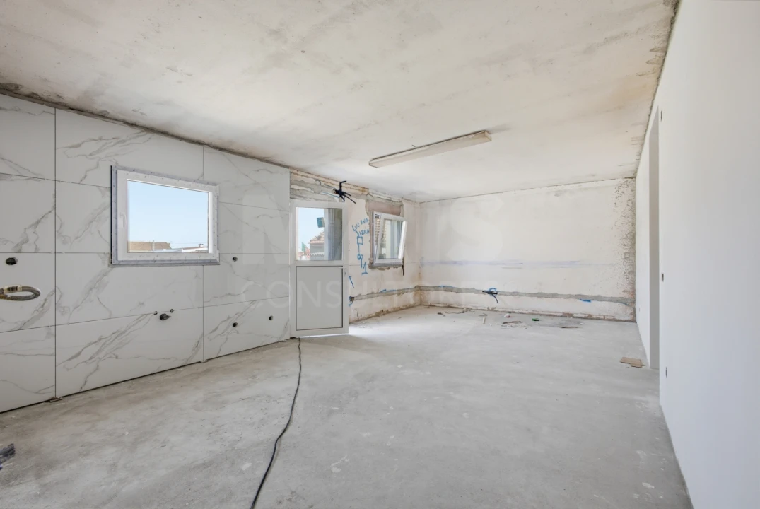 Apartamento T4 para Venda em São Martinho do Porto Foto 7
