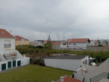 Moradia T2 para Arrendamento em Ferrel