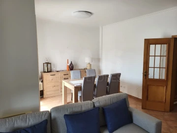 Apartamento T2 para Arrendamento em Santiago do Cacém, Santa Cruz e São Bartolomeu da Serra