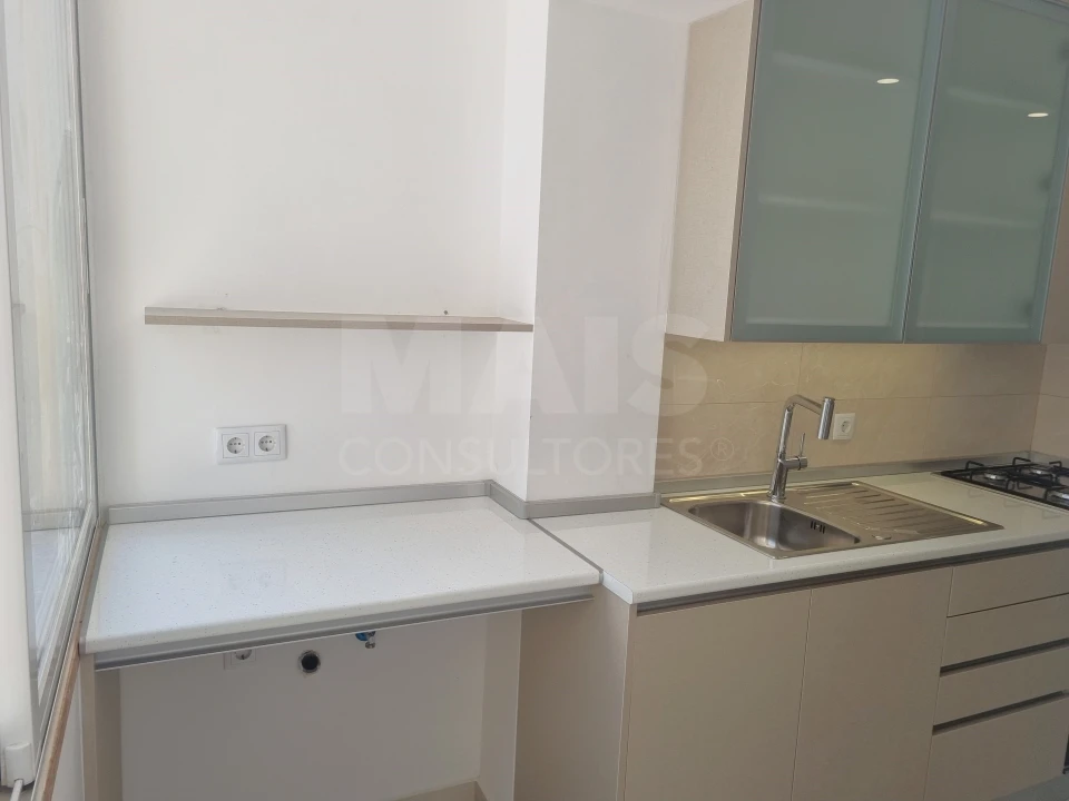Apartamento T2 para Arrendamento em Queluz e Belas Foto 6