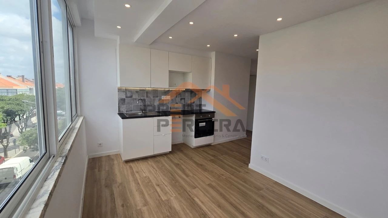 Apartamento T2 para Venda em Águas Livres Foto 4