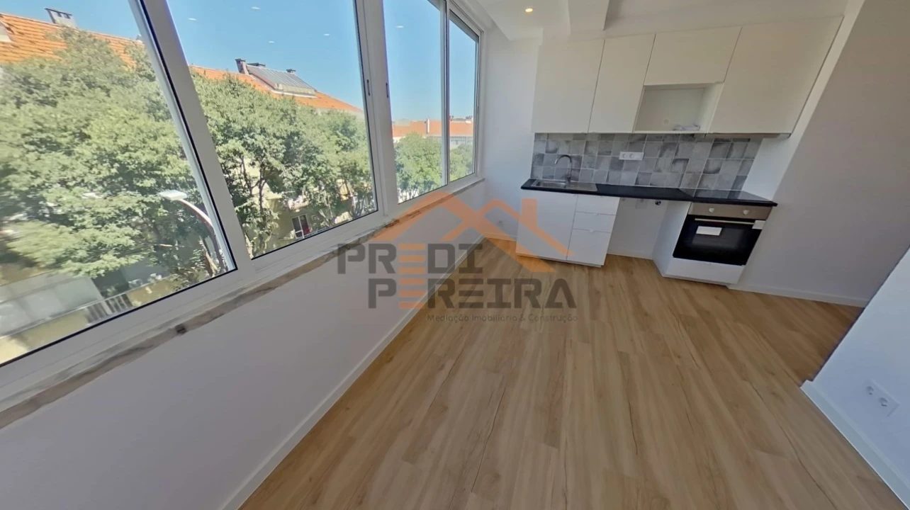 Apartamento T2 para Venda em Águas Livres Foto 1