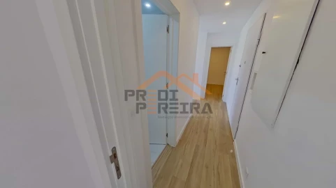 Apartamento T2 para Venda em Águas Livres