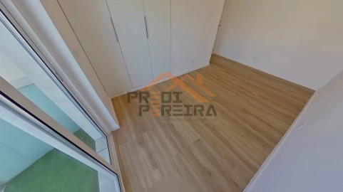 Apartamento T2 para Venda em Águas Livres