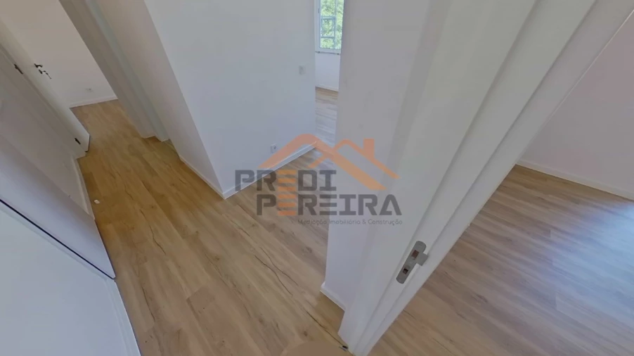 Apartamento T2 para Venda em Águas Livres Foto 10