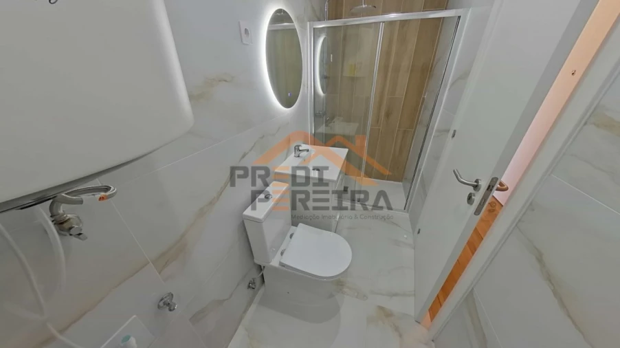 Apartamento T2 para Venda em Águas Livres Foto 15