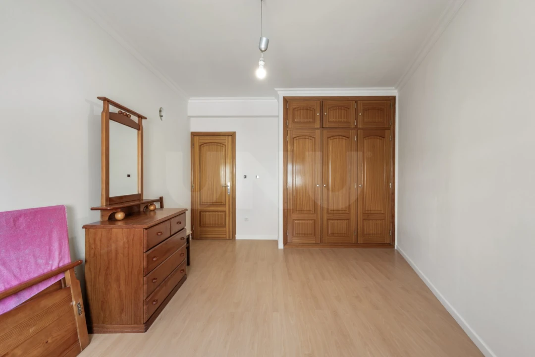 Apartamento T2 para Venda em Encarnação Foto 10