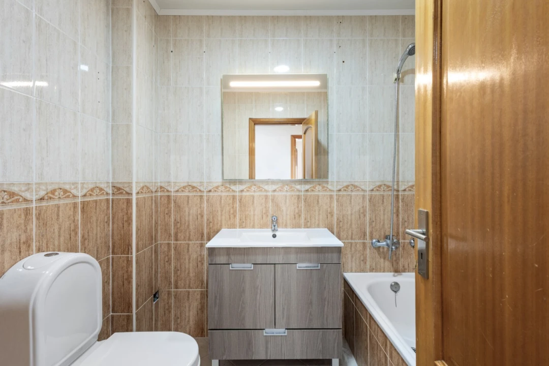 Apartamento T2 para Venda em Encarnação Foto 11