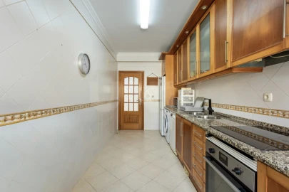 Apartamento T2 para Venda em Encarnação