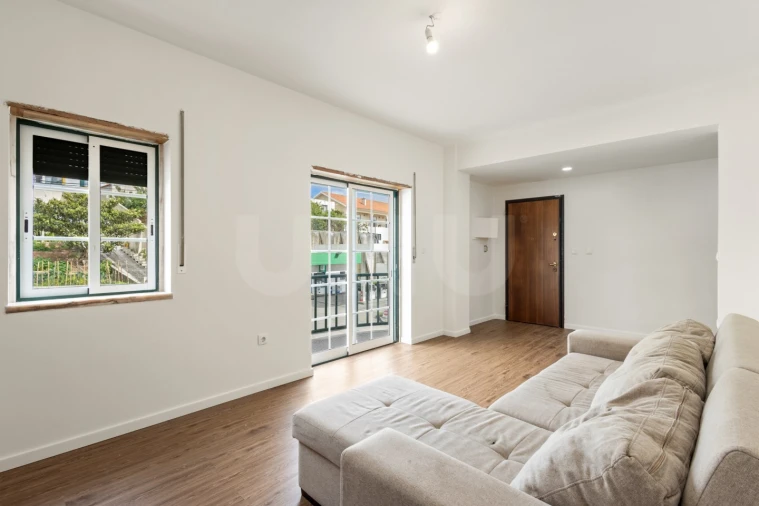 Apartamento T2 para Venda em Encarnação Foto 5